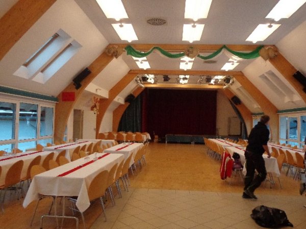 Ball- Polonaise und Mitternacht